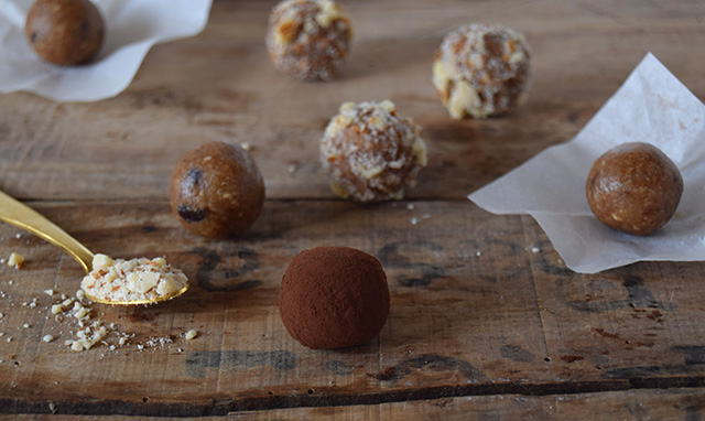Cookiedough_dadelkugler_4